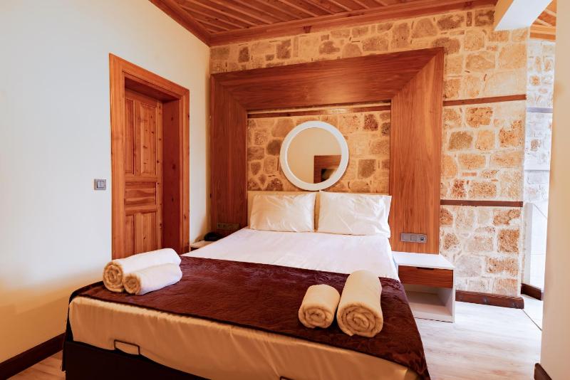 Deluxe Double Room image 3