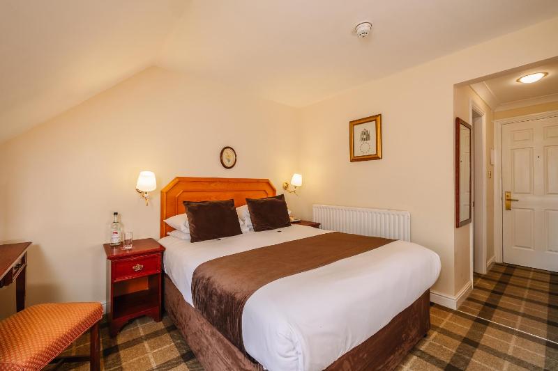 Standard Double Room image 4