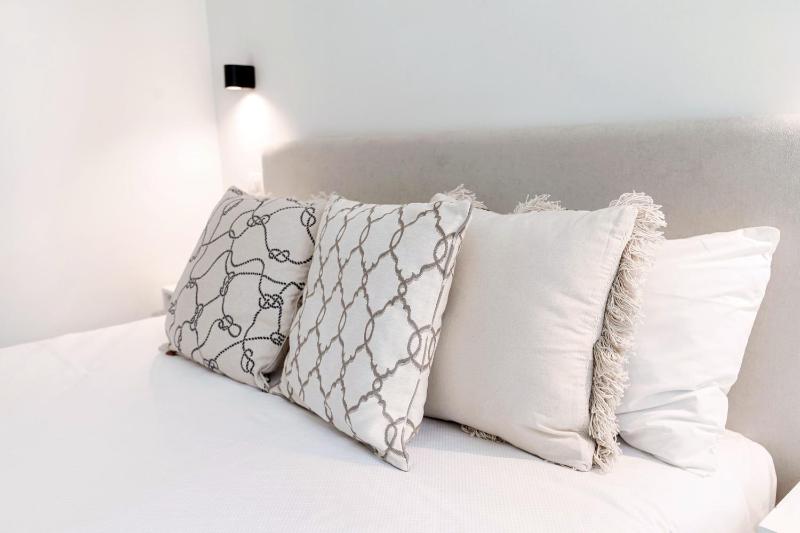 Nest & Rest - by MyHomeInComo - image 8