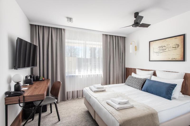Business Double Room image 1