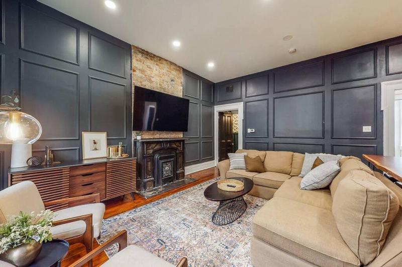 NEW Luxury Home near Downtown Close to Nulu - image 43