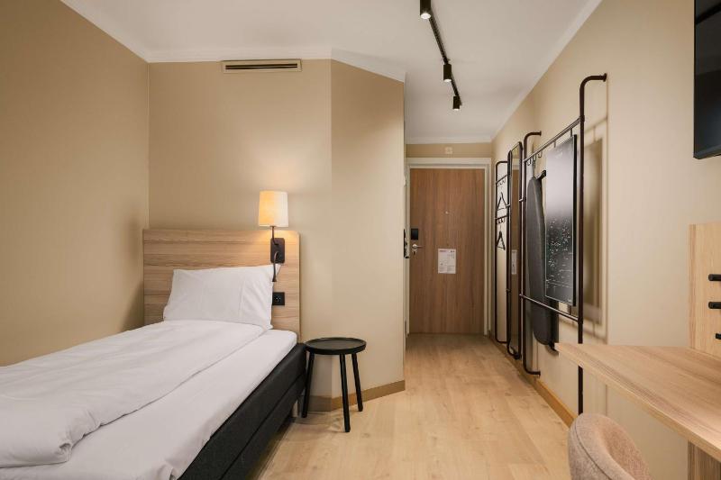 Standard Single Room image 1