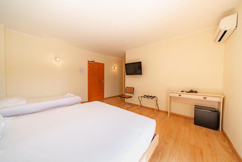 Triple Room image 1