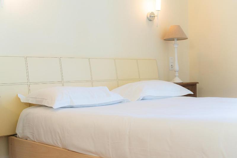 Quadruple Room image 3