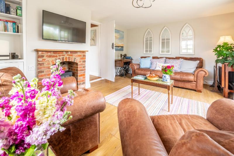 Stunning estuary views - Riverside Cottage - image 29