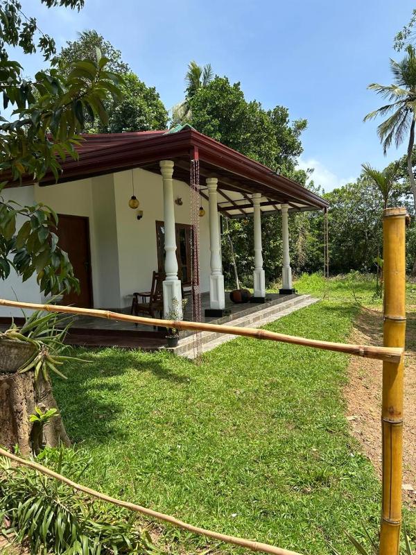 Mendis Villa - image 25