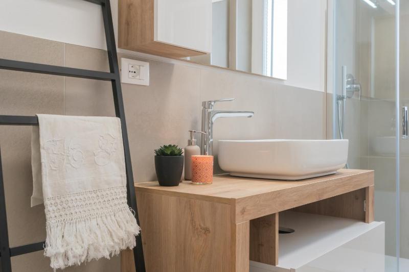 Magnolia House Como by Rent All Como - image 2
