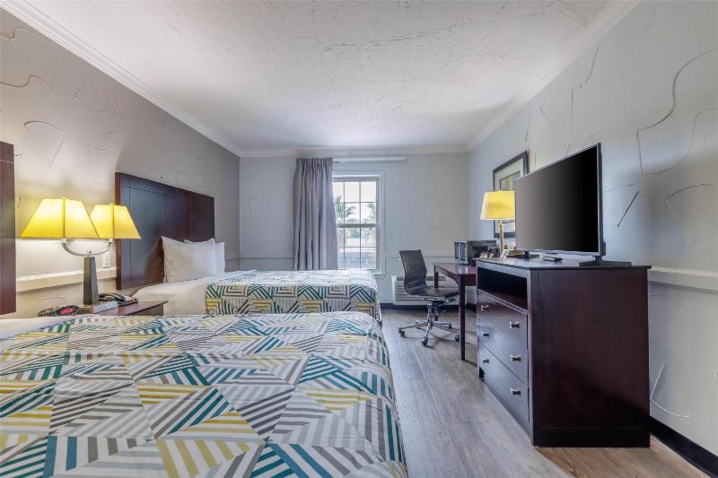 Studio 6 Suites Dallas TX - Downtown - image 9