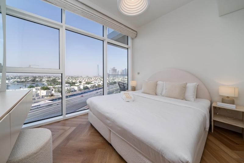 Upgraded Banyan Tree 2 Bed in JLT - image 2