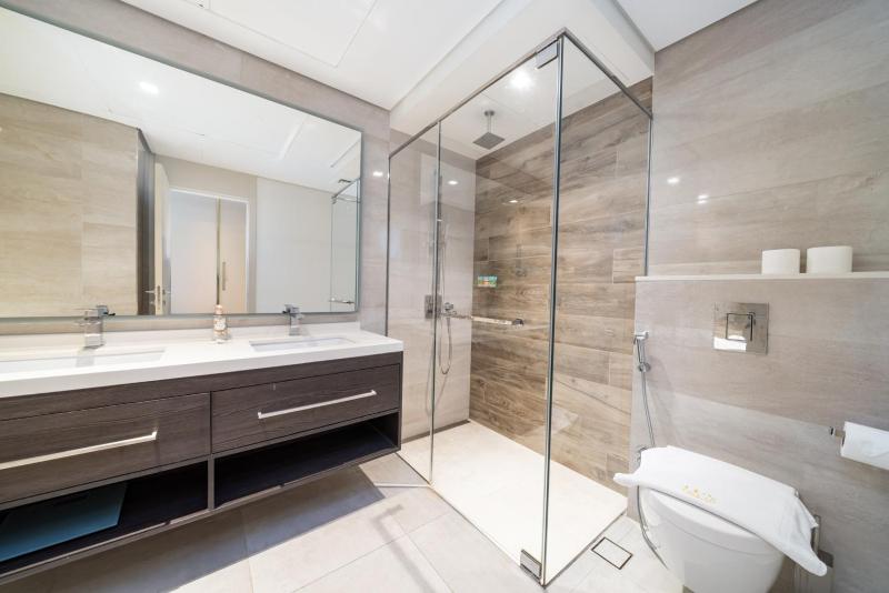 Upgraded Banyan Tree 2 Bed in JLT - image 4