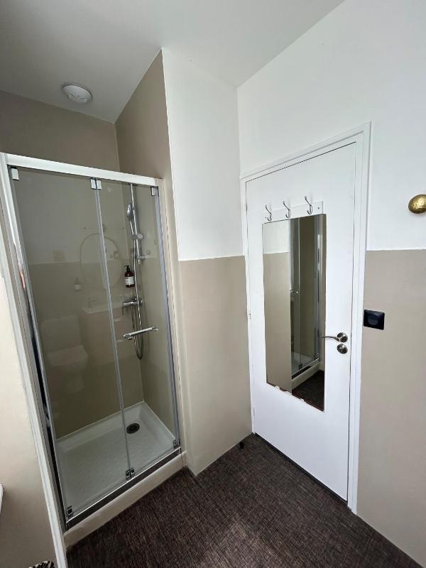 Triple Room with Courtyard View image 2