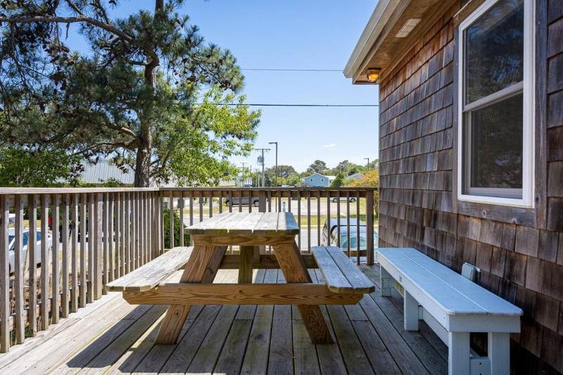 Cozy Nags Head Home Walkable to Beach with Hot Tub - image 10