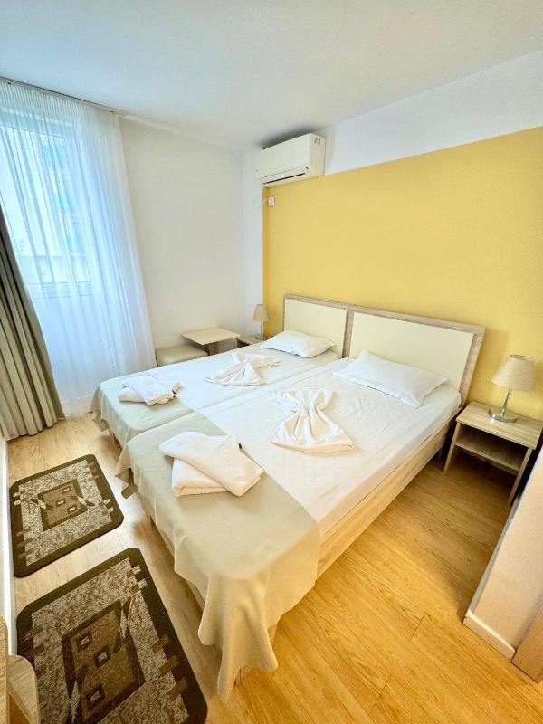 Hotel Diana - image 8