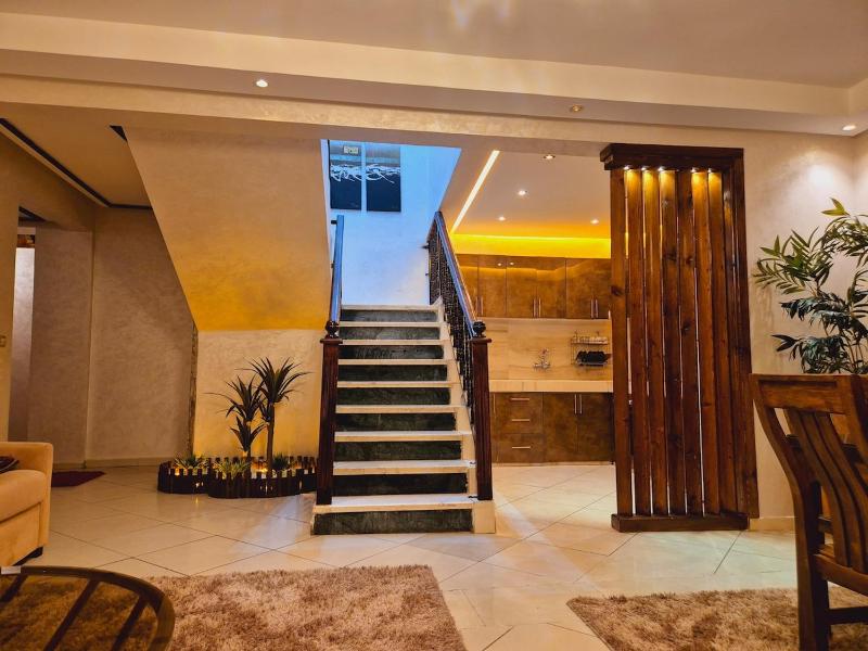 Bright & Comfortable Marrakech Duplex - image 15