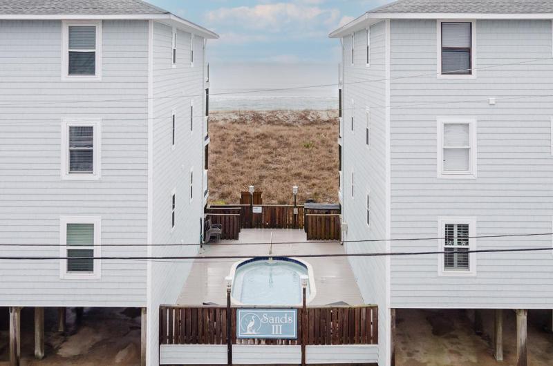 House of Views by Bryant Real Estate - image 15