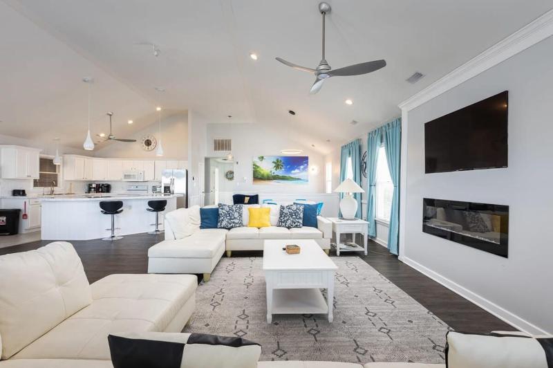 Semi-Oceanfront 8 bed with Pool Spa Ocean Views - image 6