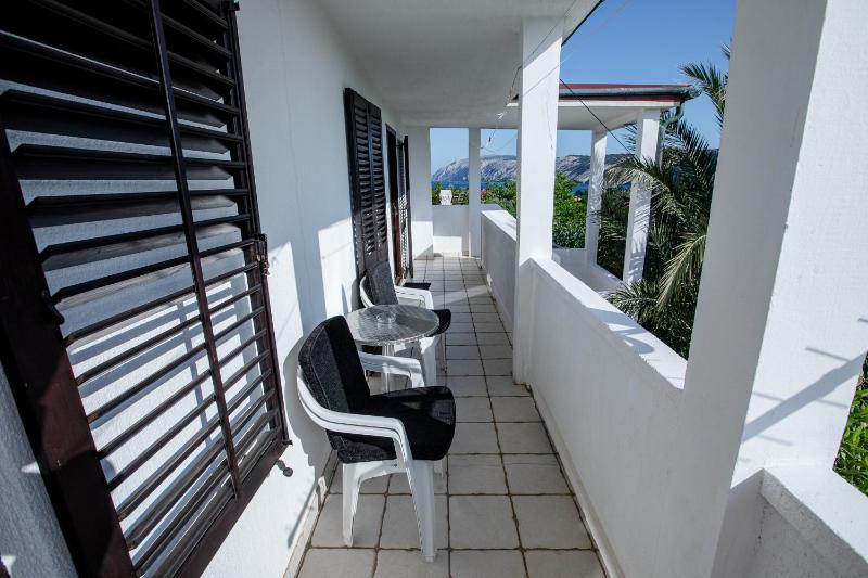 Apartments Jug - Studio Apartment with Balcony - image 6