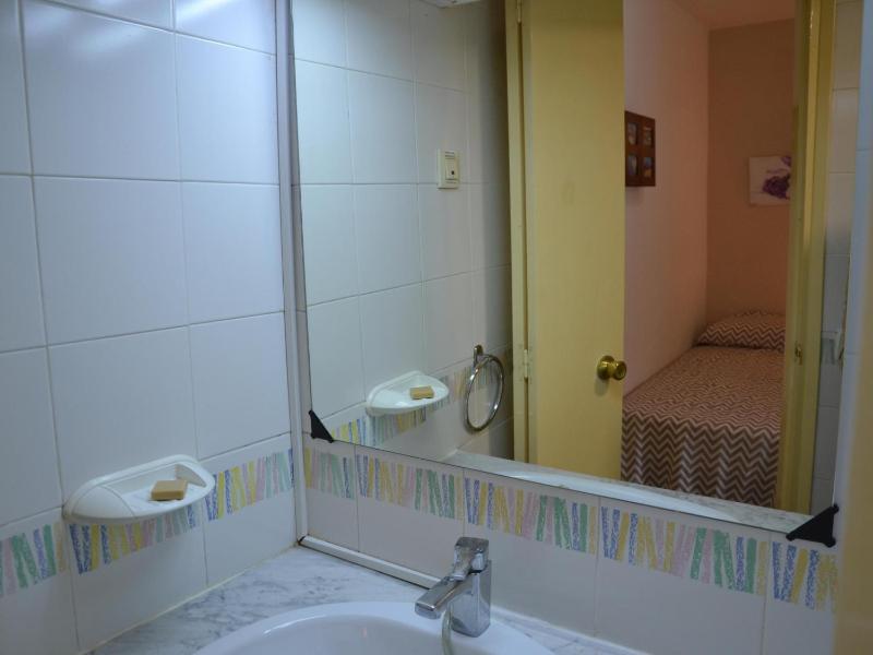 Apartamento acogedor en la playa con acceso directo al mar y piscina en L'Estartit - ES-323-22 - image 11