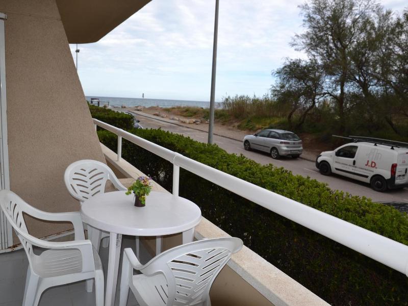 Apartamento acogedor en la playa con acceso directo al mar y piscina en L'Estartit - ES-323-22 - image 6