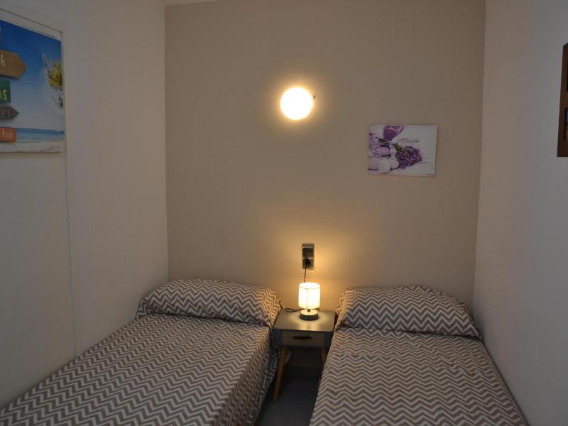Apartamento acogedor en la playa con acceso directo al mar y piscina en L'Estartit - ES-323-22 - image 7