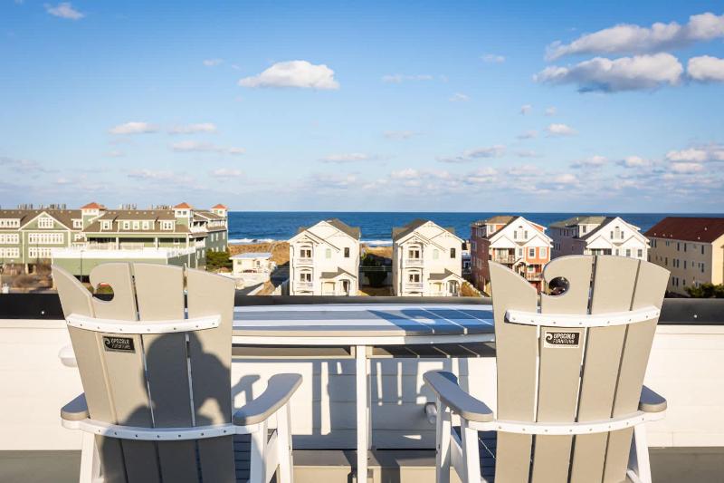 New Build with Rooftop Deck & Panoramic Ocean Views - image 5