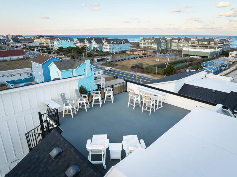 New Build with Rooftop Deck & Panoramic Ocean Views - image 48