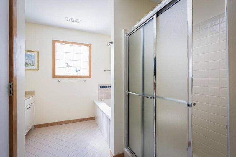 Oceanside in Corolla Light with Pool Walk to Beach - image 31