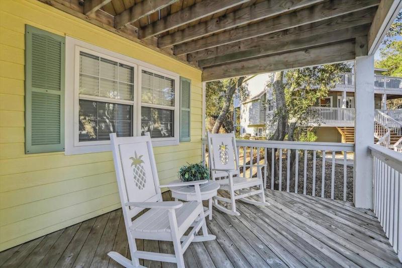 Oceanside in Corolla Light with Pool Walk to Beach - image 48
