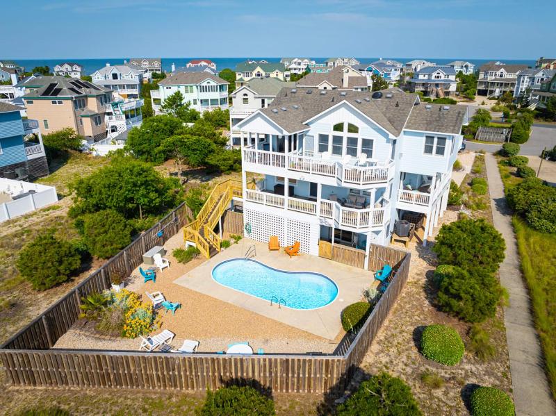 Steps to Beach Pool Game Room Aug Weeks Open - image 34