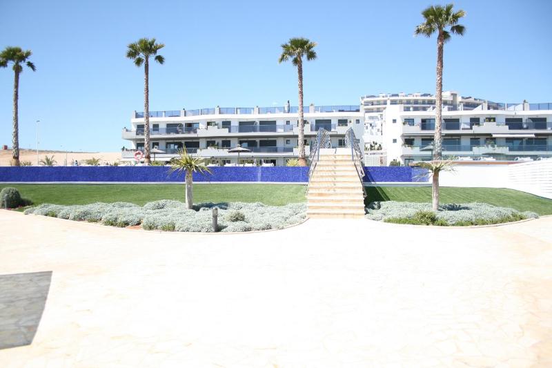 Apartment with Sea View image 4