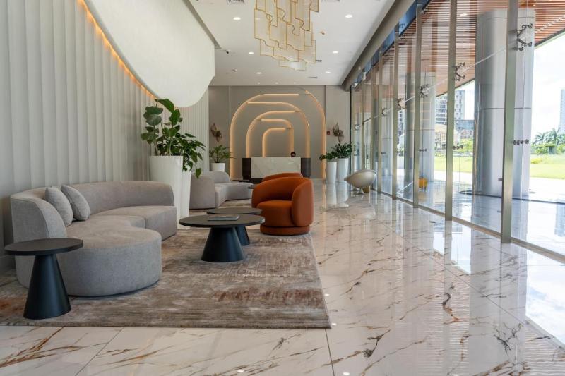 Business Loft with Park View - image 6
