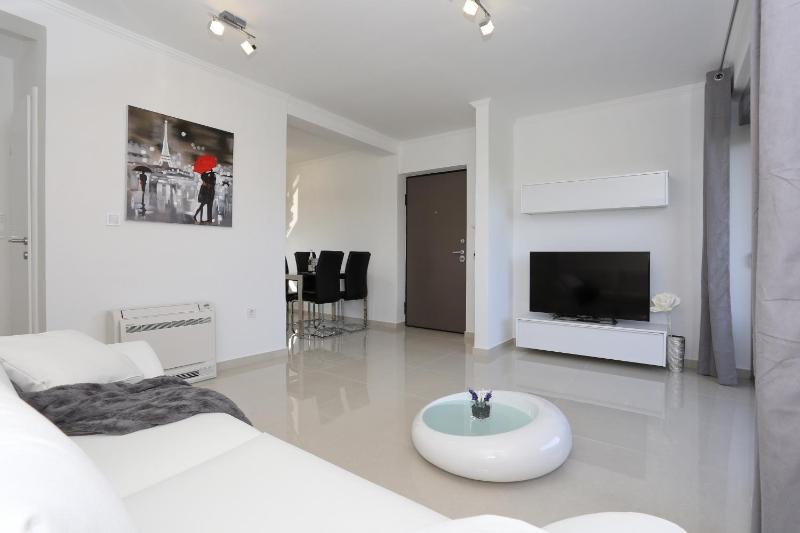 Apartments Sun Resort Nikolina - image 14