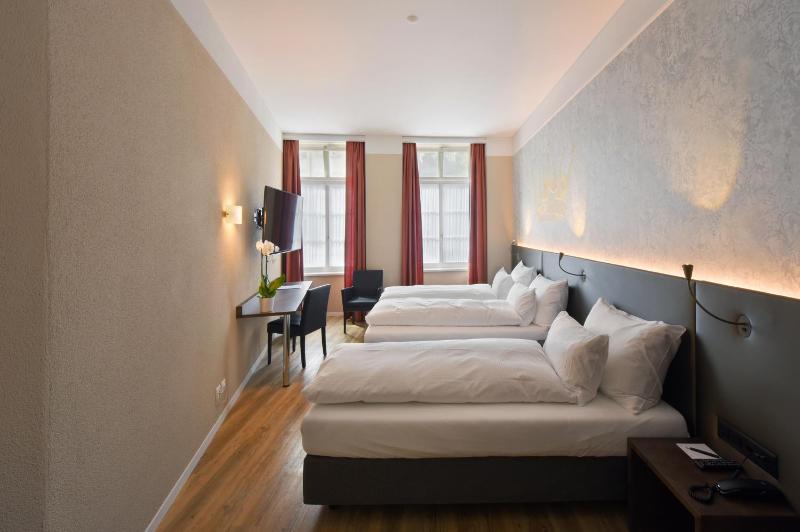 Triple Room image 4