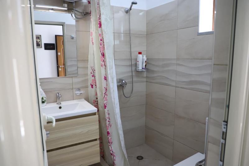 Downtown Apartment - image 16