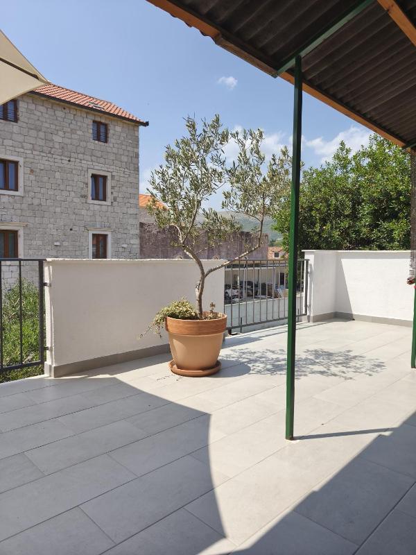 Double Room with Terrace image 3