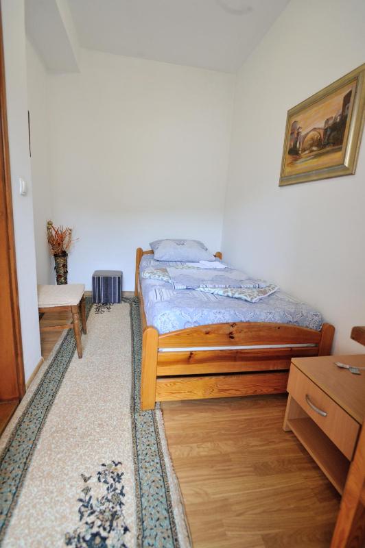 Single Room image 4