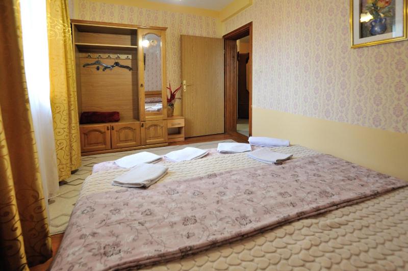 Apartment with Terrace image 4