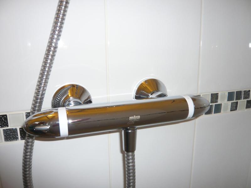 Small Double Room image 4