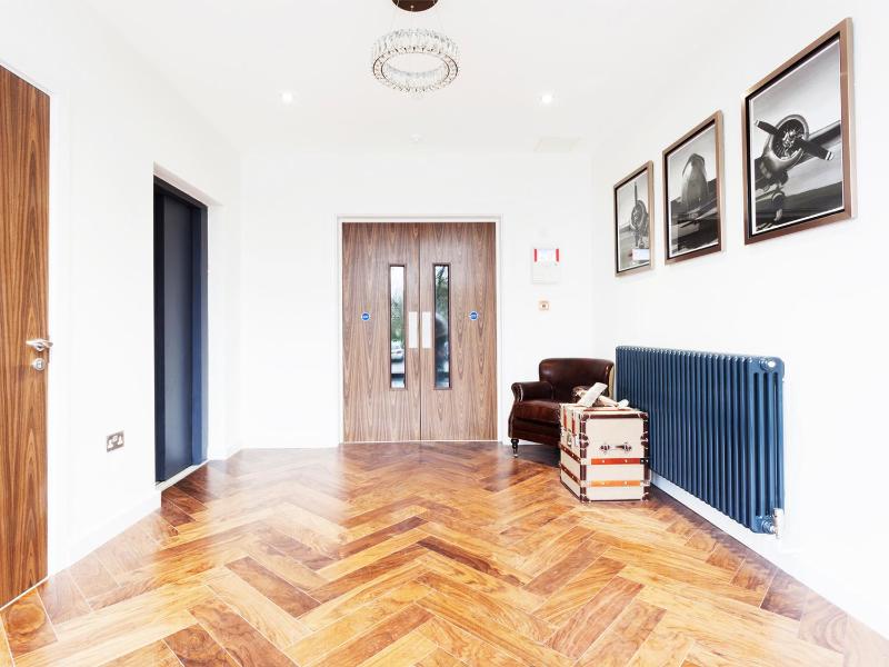 One-Bedroom Apartment image 1