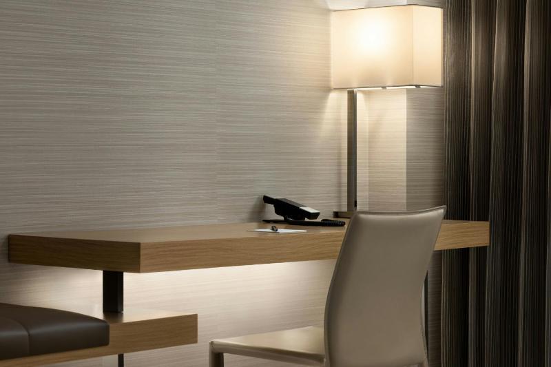 King Room with Sofa Bed - Hearing Accessible image 1