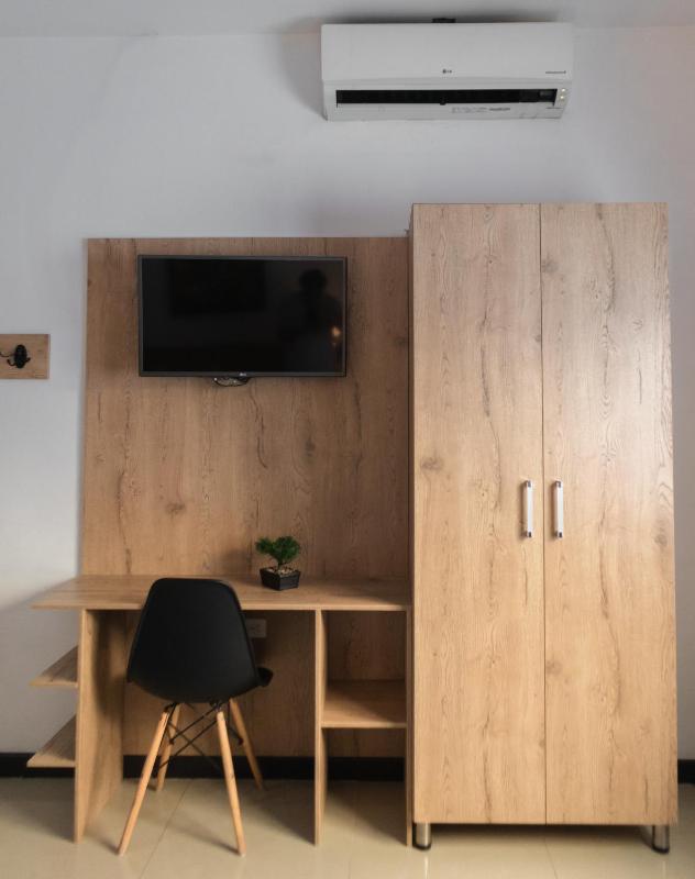 Sixth House Suite - image 13