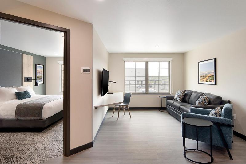 King Suite image 3