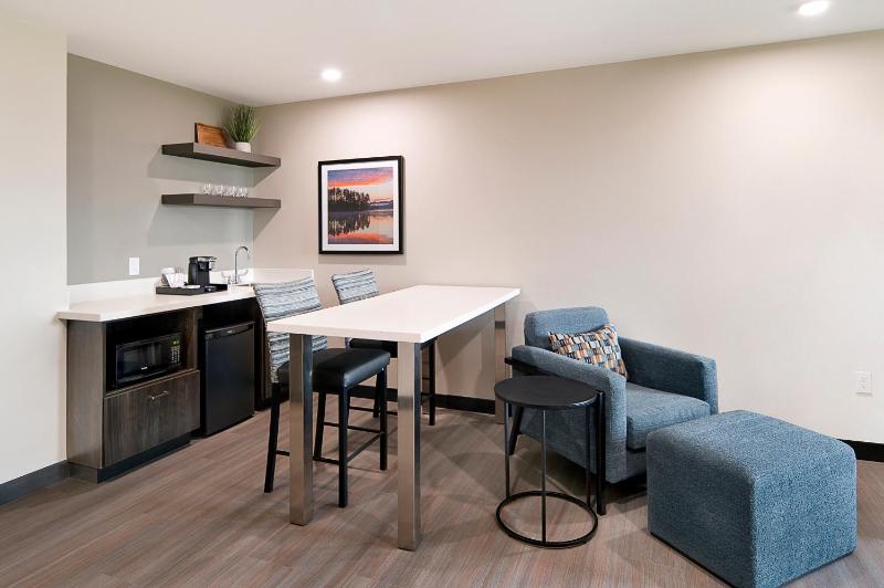 King Suite image 2