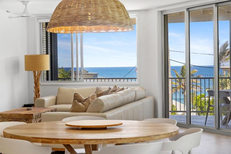 Sunshine Beach Views - image 6