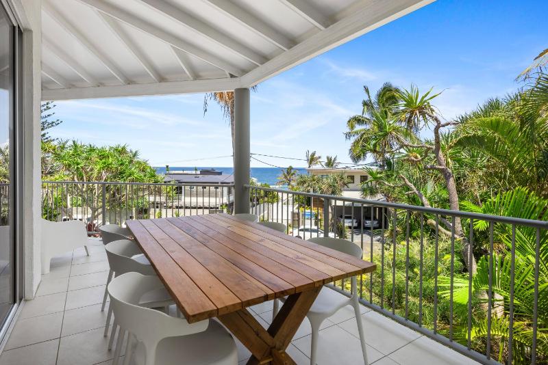Sunshine Beach Views - image 10