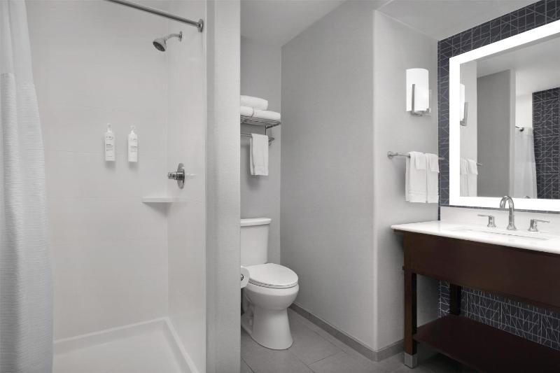 Two-Bedroom King Suite - Non-Smoking image 3