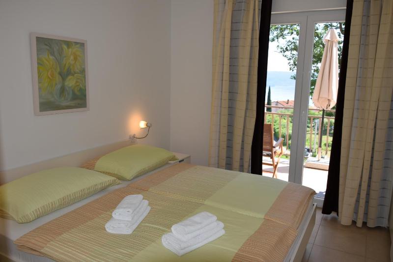 One-Bedroom Apartment with Balcony and Sea View image 3