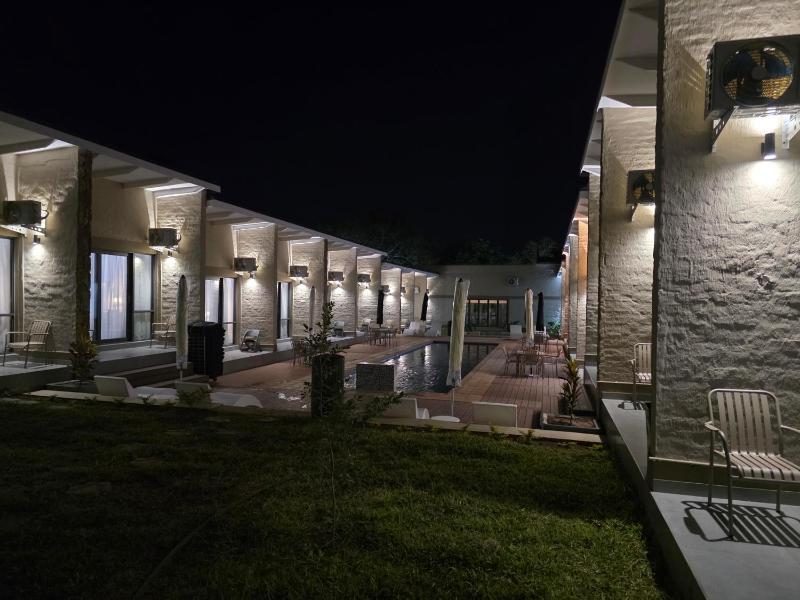 Savanna68 Hotel - image 14