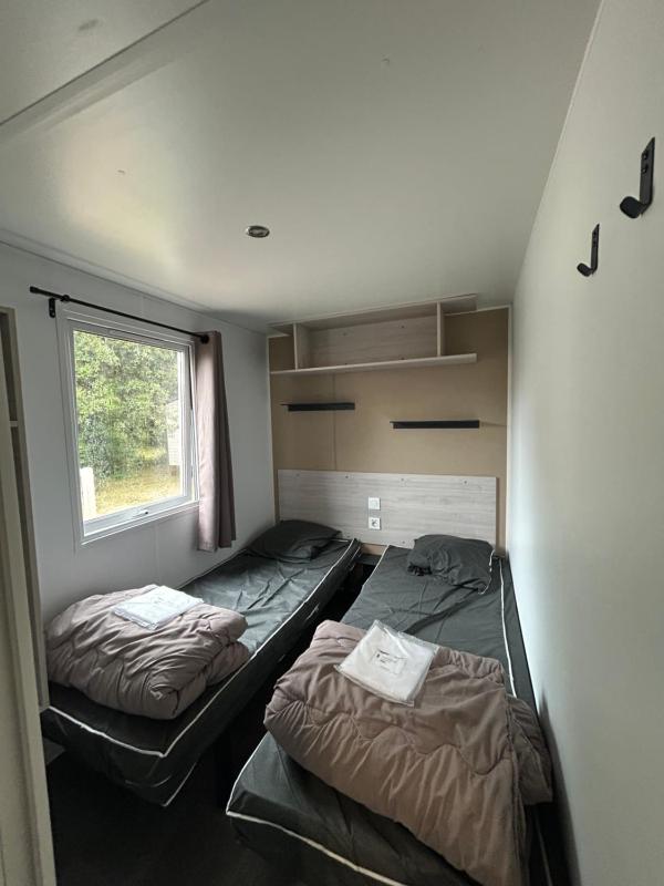Two-Bedroom Comfort Mobile Home image 4