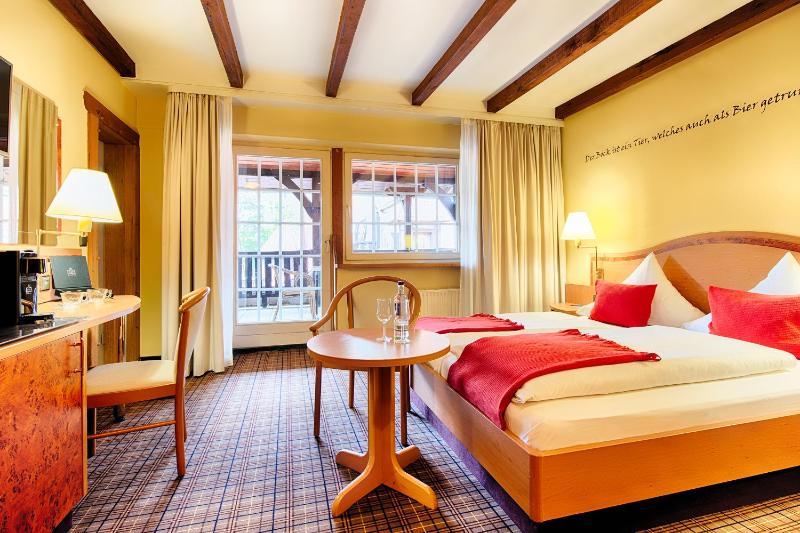 Superior Triple Room image 1